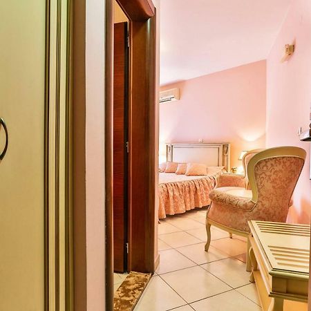 בודווה Villa Imperija Guesthouse מראה חיצוני תמונה