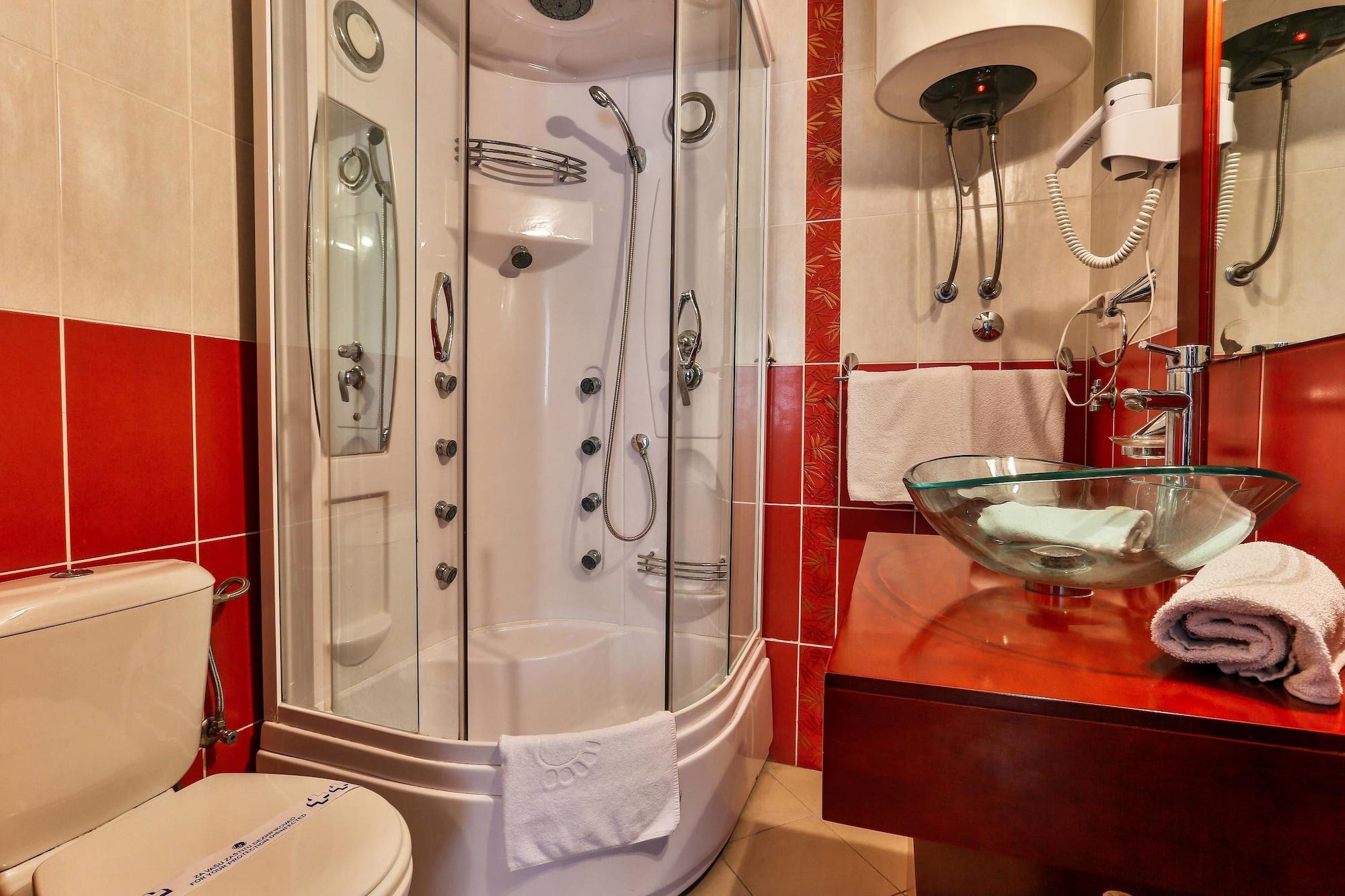 בודווה Villa Imperija Guesthouse מראה חיצוני תמונה