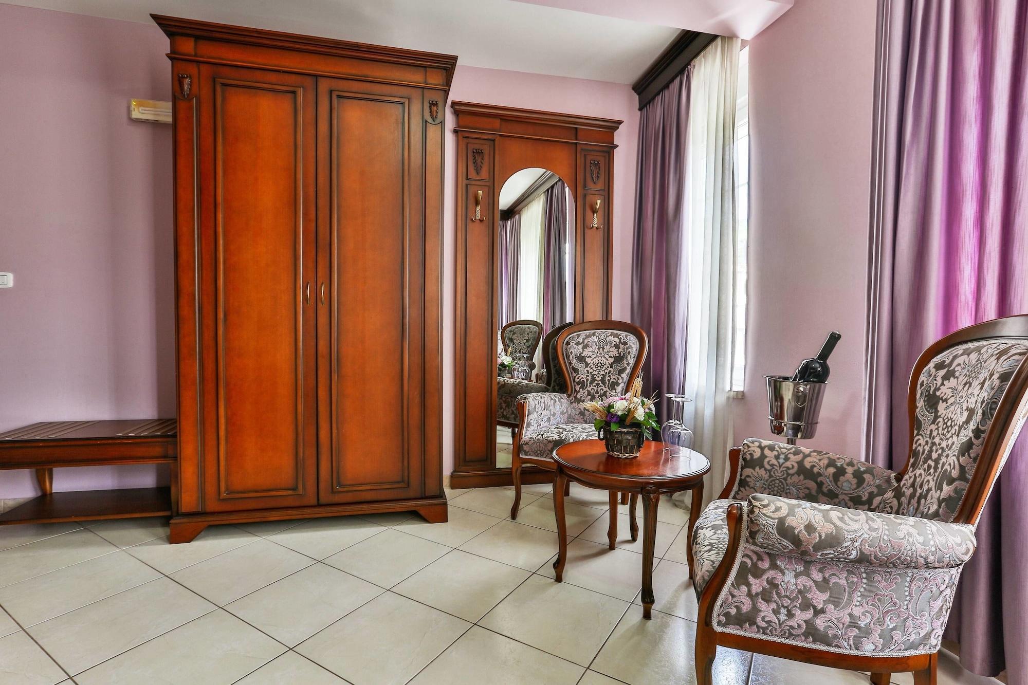 בודווה Villa Imperija Guesthouse מראה חיצוני תמונה