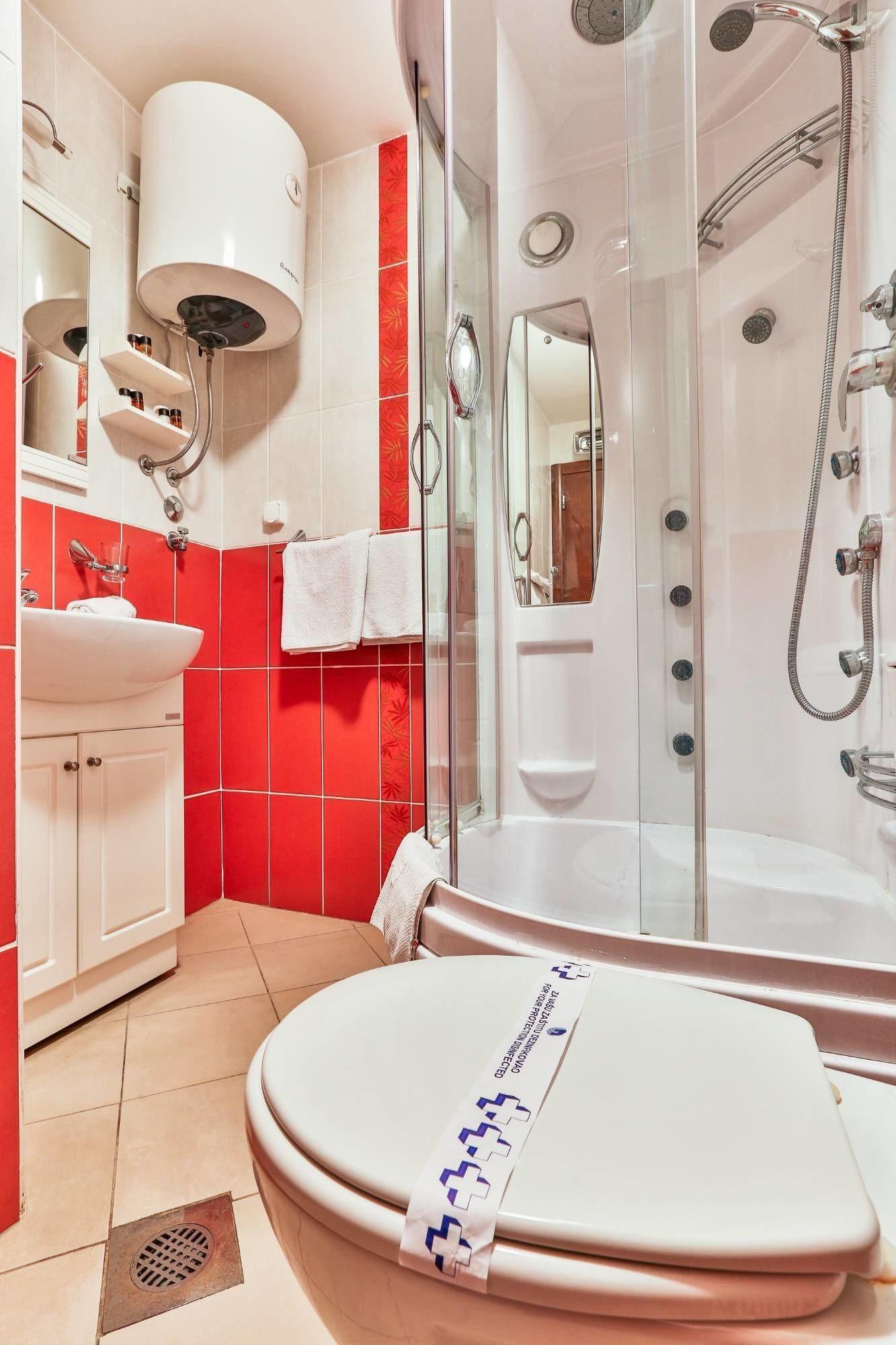 בודווה Villa Imperija Guesthouse מראה חיצוני תמונה