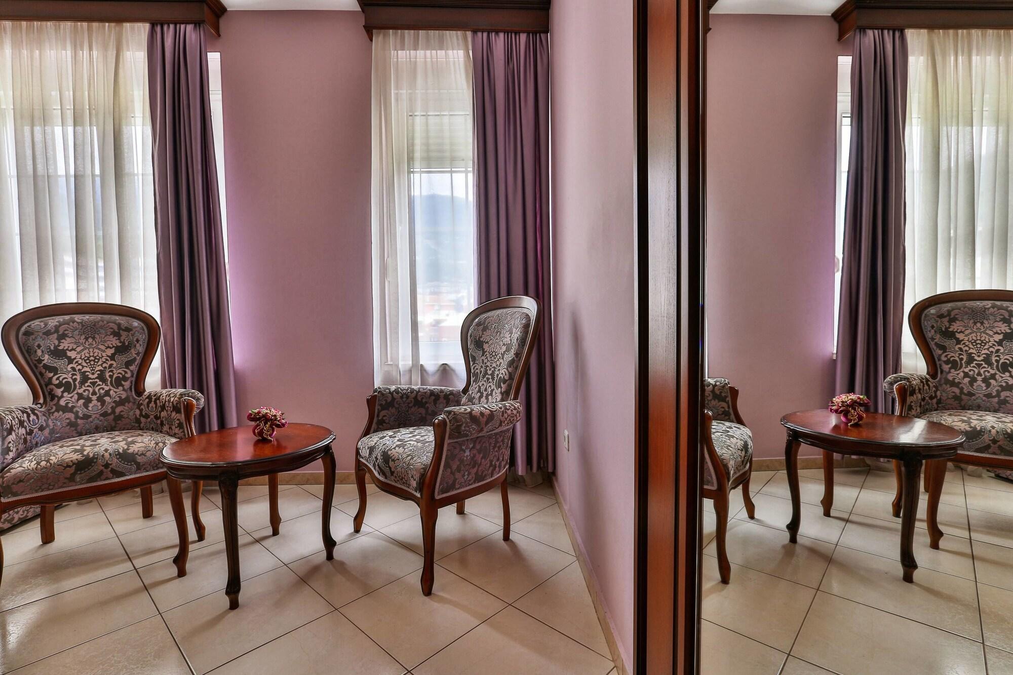 בודווה Villa Imperija Guesthouse מראה חיצוני תמונה