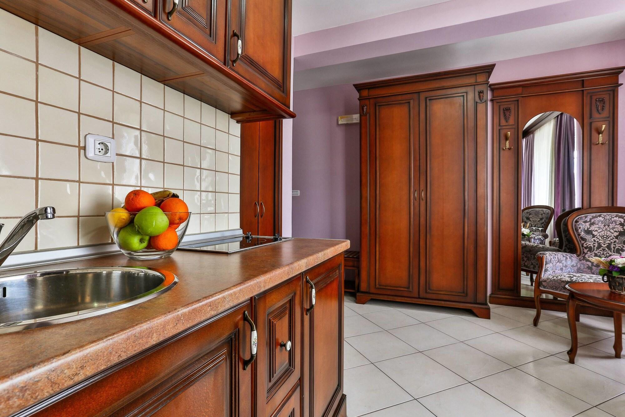 בודווה Villa Imperija Guesthouse מראה חיצוני תמונה