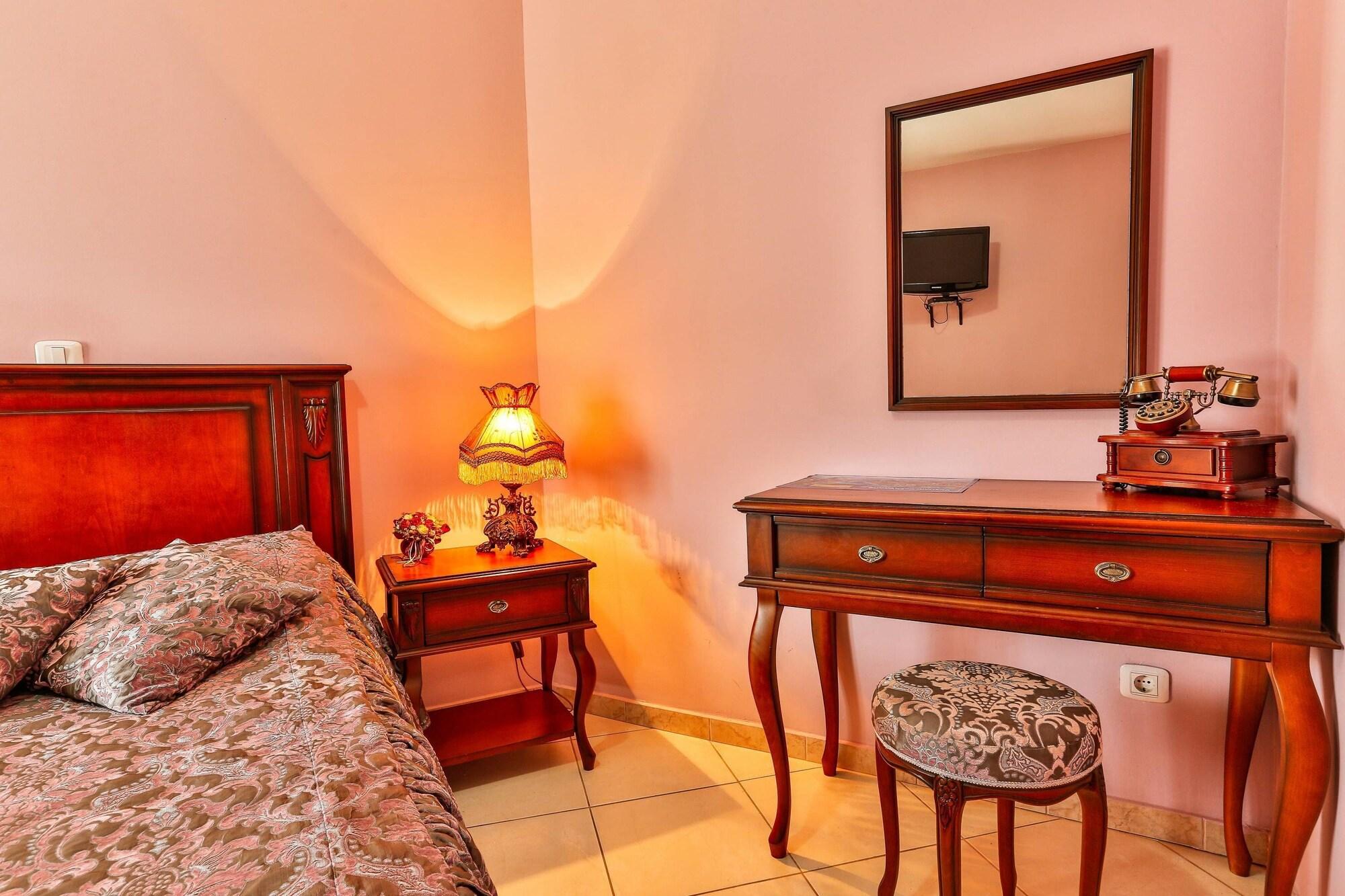 בודווה Villa Imperija Guesthouse מראה חיצוני תמונה