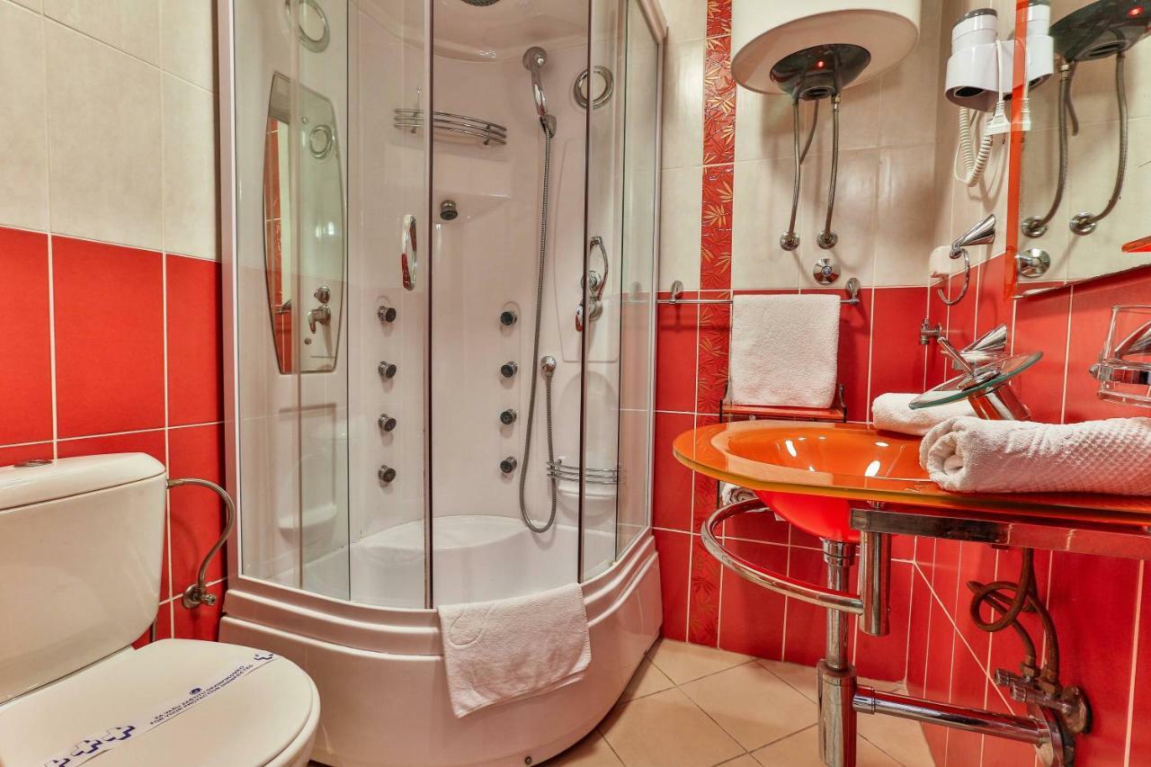 בודווה Villa Imperija Guesthouse מראה חיצוני תמונה